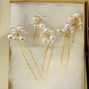 Gold pearl hair pins from etsy (5)